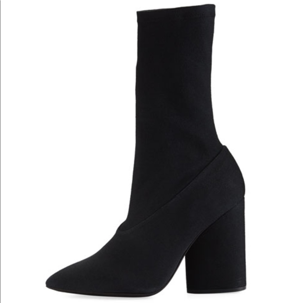 ‘Yeezy Season 4’ Low Black Canvas Boot